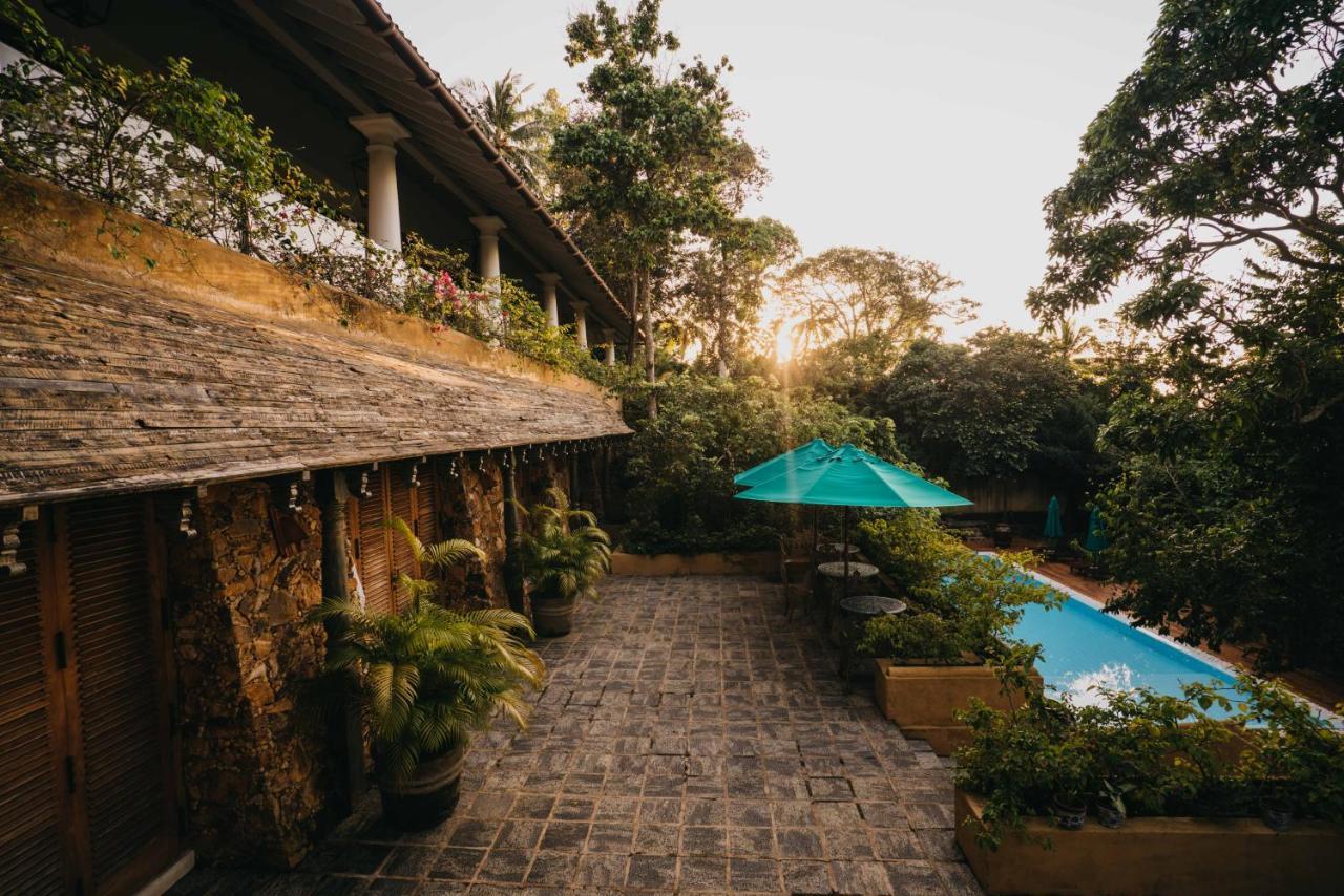 Villa Space Unawatuna Bagian luar foto