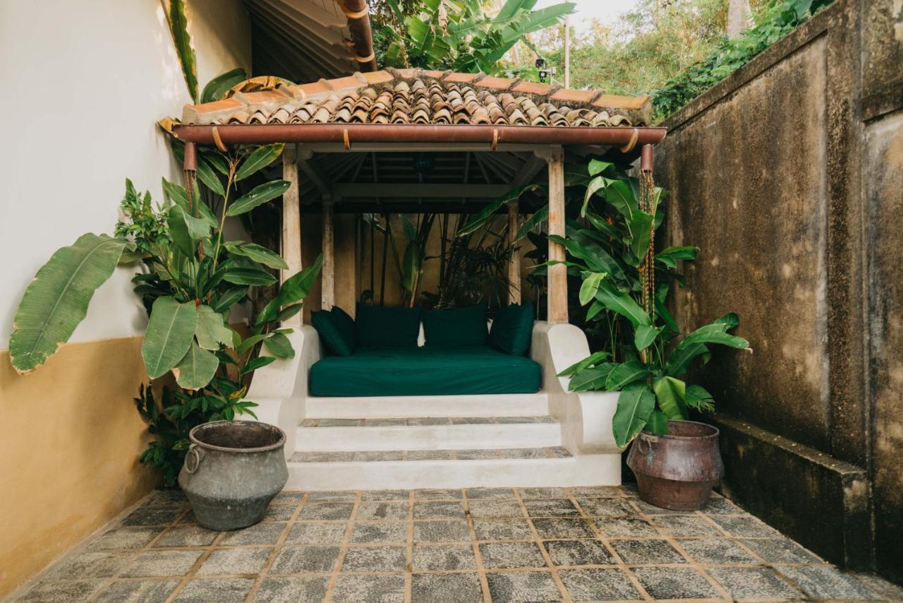Villa Space Unawatuna Bagian luar foto